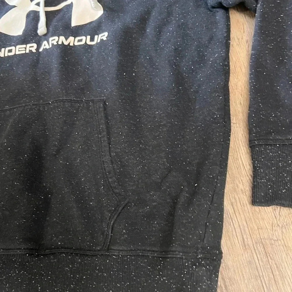 Under Armour • Loose Fit Hoodie - Picture 5 of 9